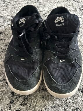 Nike SB Alleyoop Kids Black White Sneakers